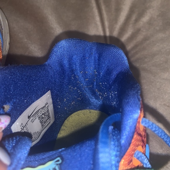 SPONGEBOB SQUAREPANTS X KYRIE 5 - Picture 6 of 10